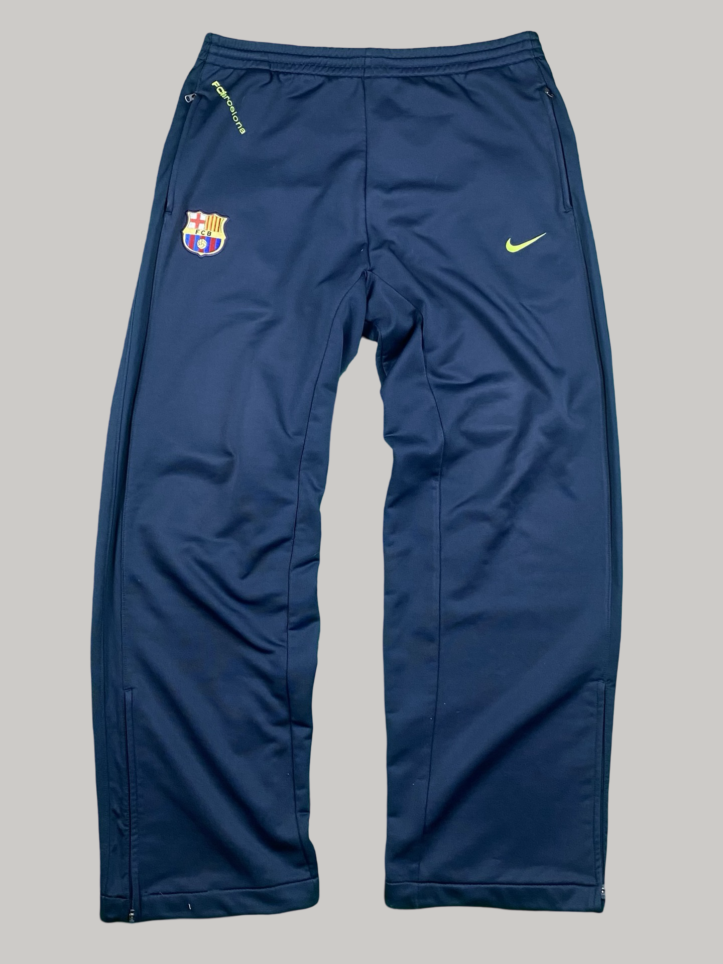 Nike Trackpants - L