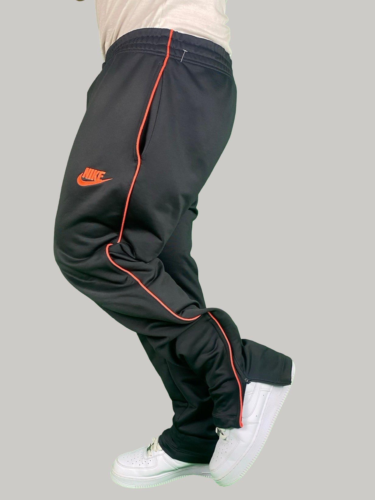 Nike Trackpants - L