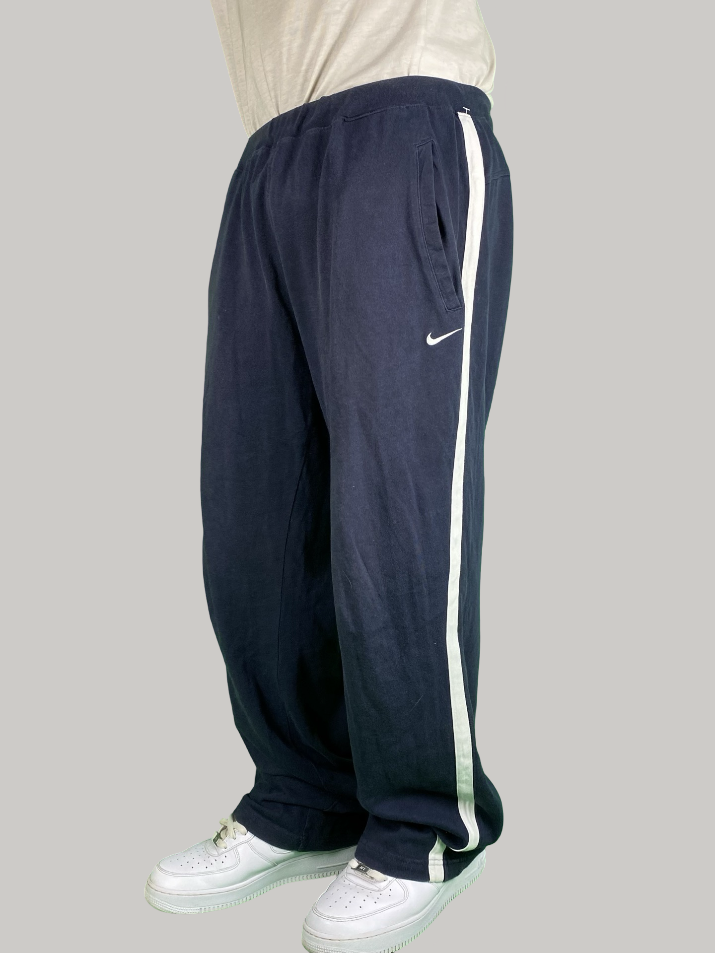 Nike Trackpants - L